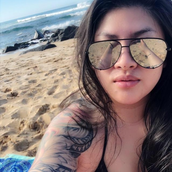 Meet your Posher, Dani - Picture 2 of 4